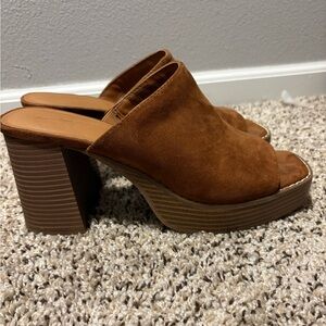 Universal Thread Brown Suede Block Heel Mules